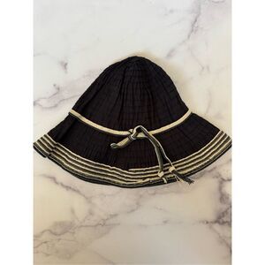 Sun n’ Sand black white vintage 20’s style round wide brim bucket summer hat